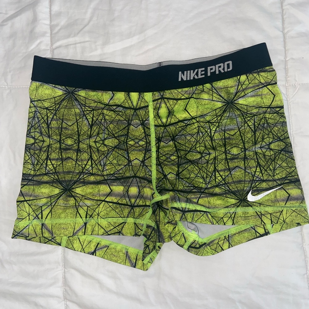 Nike Pro Shorts Neon